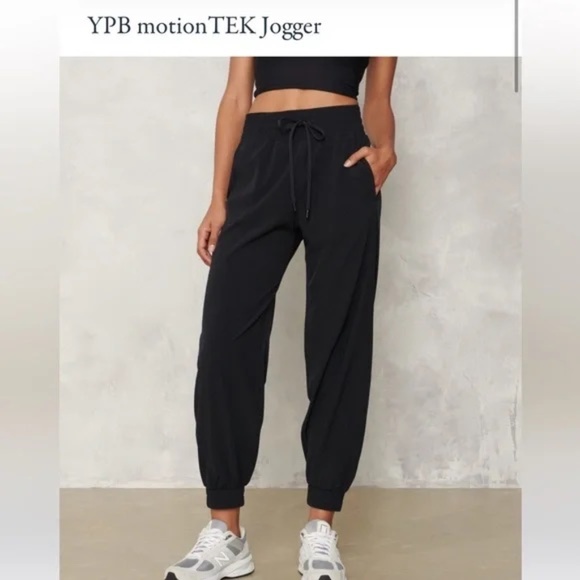 Abercrombie & Fitch Pants - NWT Abercrombie YPB Black motionTEK high waisted Jogger